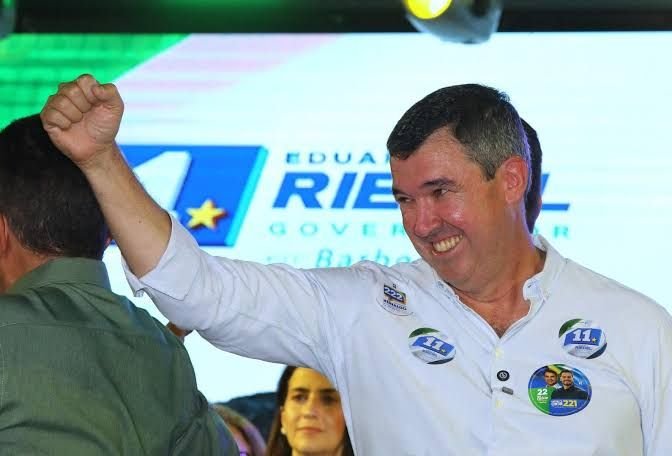 Eduardo Riedel é reeleito governador de Mato Grosso do Sul no primeiro turno