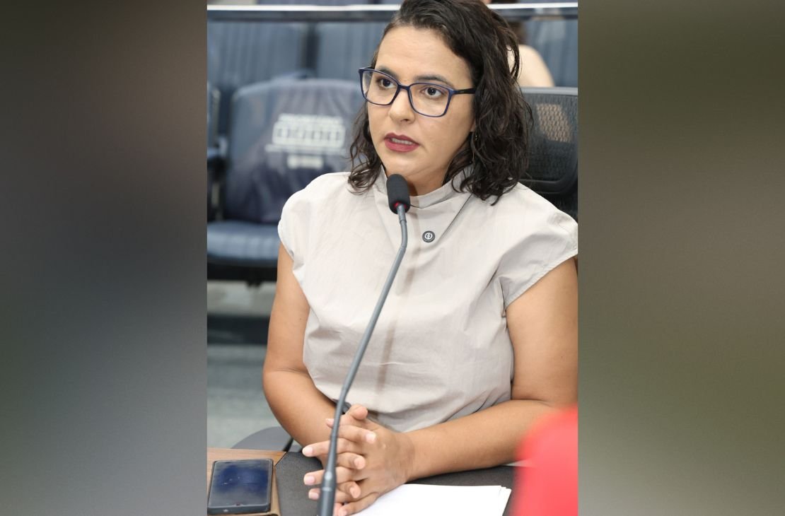 Gleice Jane vota contra “Abril Verde e Amarelo” e alerta para risco aos movimentos sociais