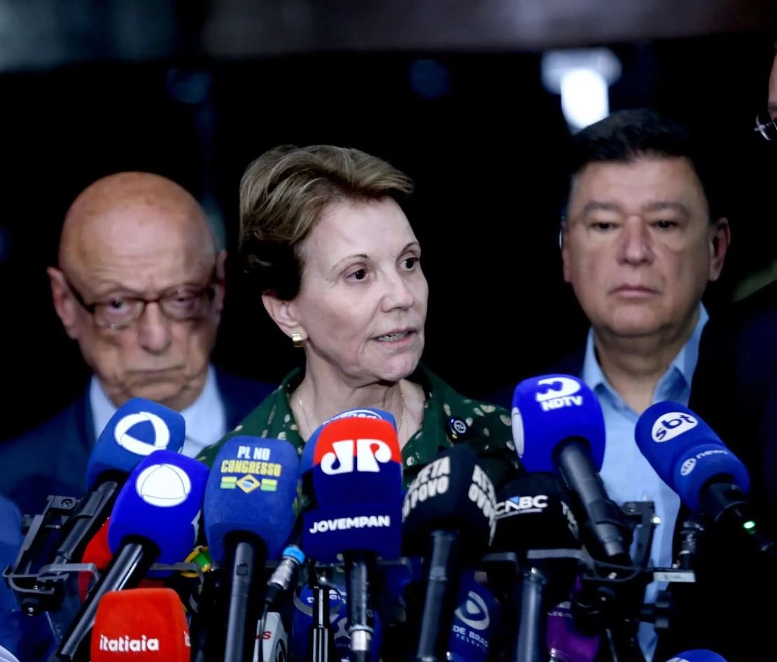 Tereza Cristina diz que “a eleição acabou” após Flávio Bolsonaro se declarar presidente eleito